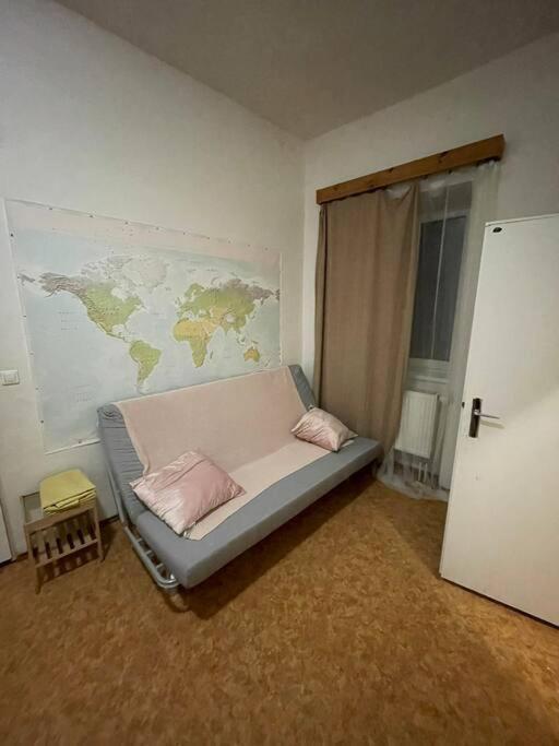 Apartamento Near Main Railway And Bus Station Brno Exterior foto